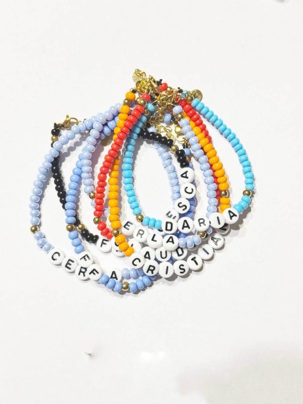 Bracciale con Perline Colorate
