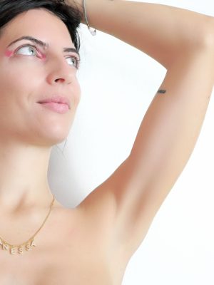 Collana Santiago di Big Eyes creations indossata da ragazza