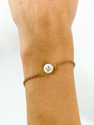 Alternative view of Bracciale Blanc Letter (2 lettere D)