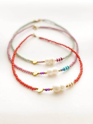 Alternative view of Collana Miami