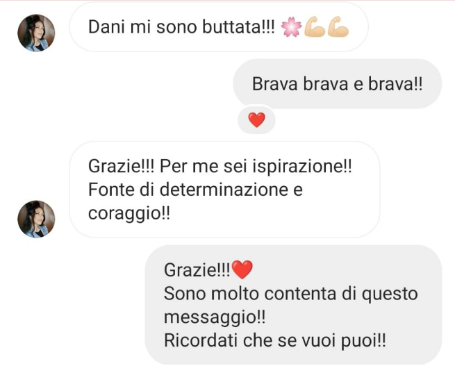 foto di chat messenger con testo