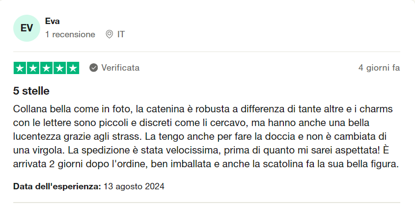 immagine di recensione con testo e voto a 5 stelle ripresa da trustpilot
