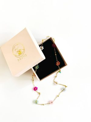 Alternative view of Collana Margherita