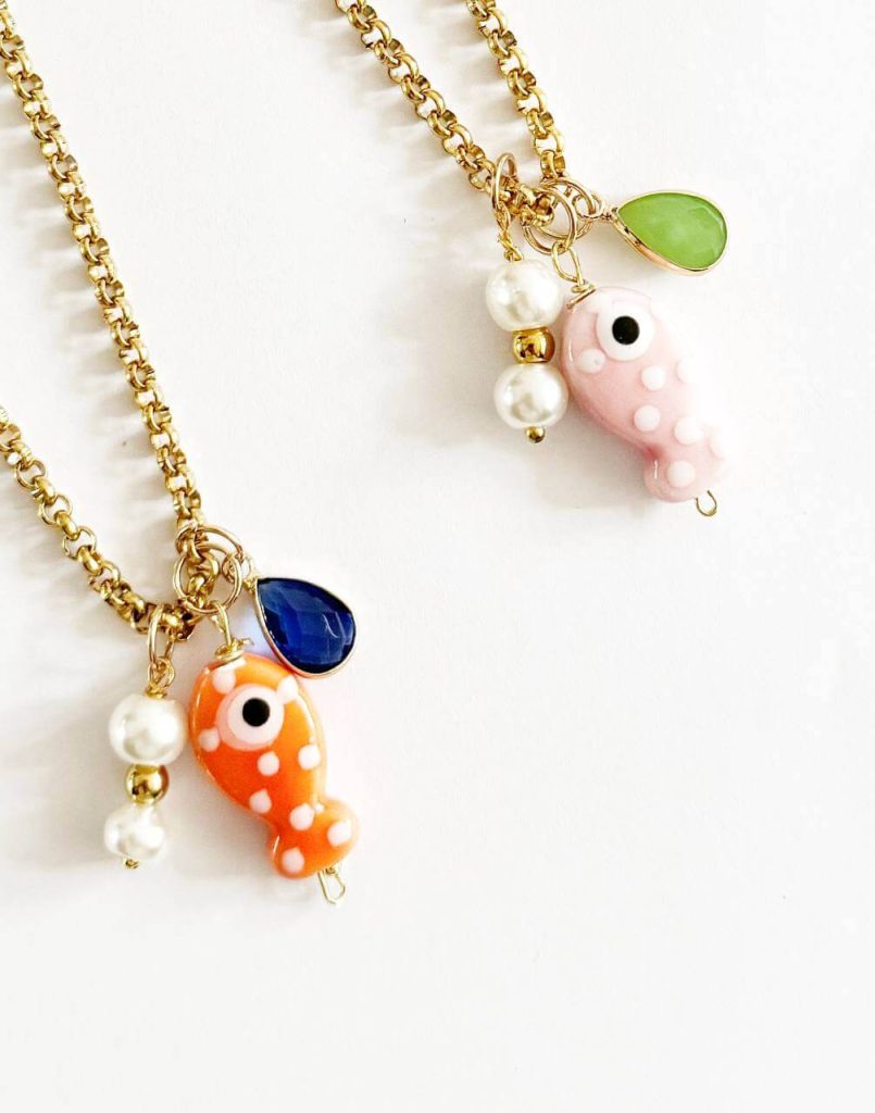 Collane con charms a forma di pesciolini colorati