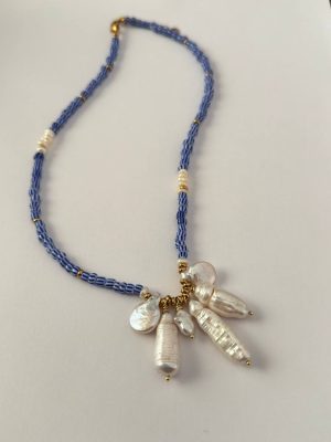 Alternative view of Collana Luna