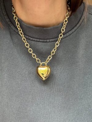 Foto collana dorata con cuore grande by big eyes creations